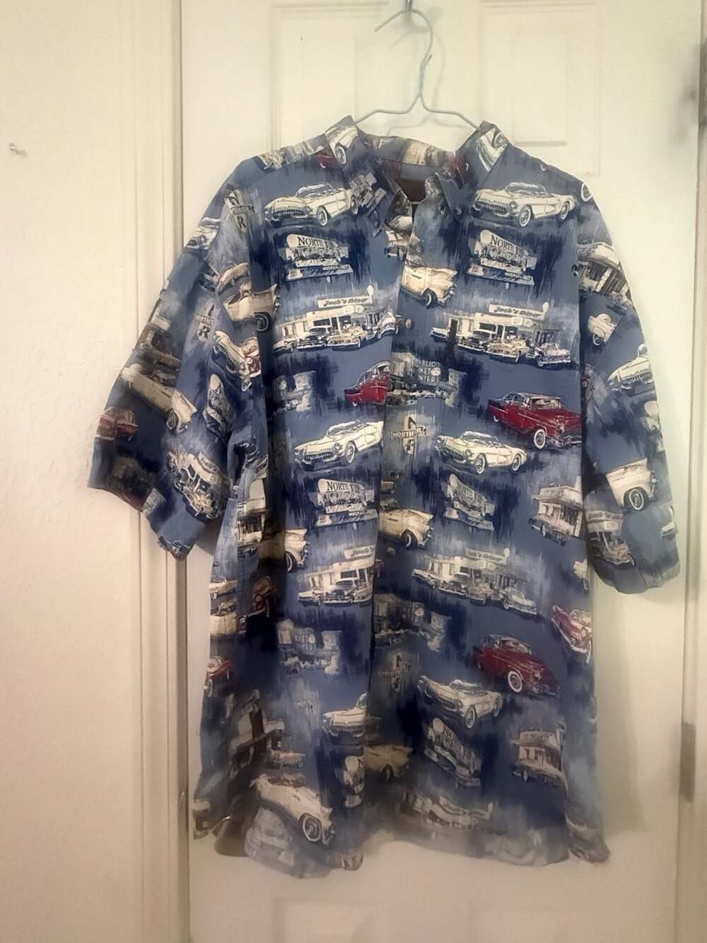 North River Outfitters Vintage Classic Car Print Short Sleeve Button-Up Shirt